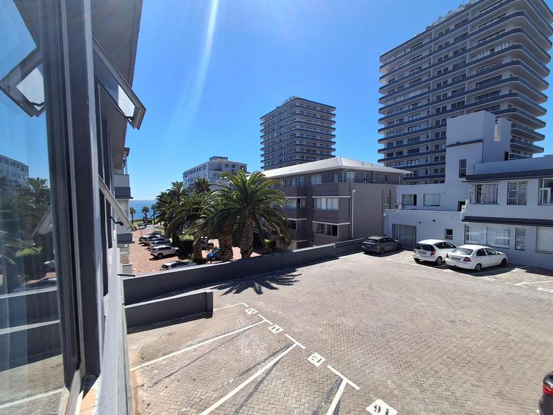 2 Bedroom Property for Sale in Sea Point Western Cape
